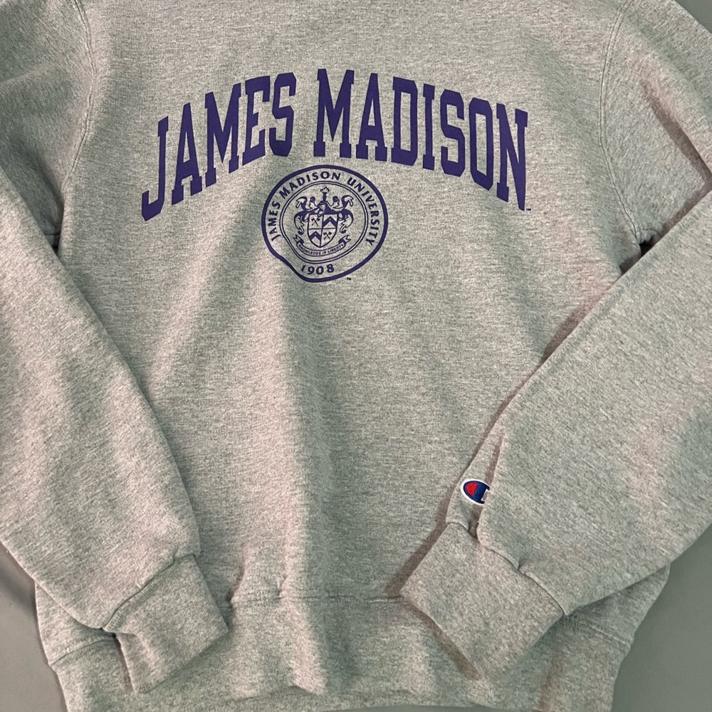 Crew neck